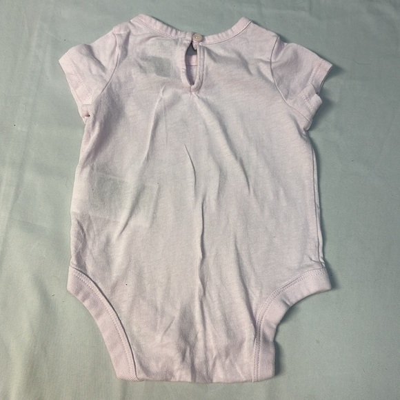 GAP - 2 piece newborn baby outfit/set. Size 0-3 months - Picture 3 of 5